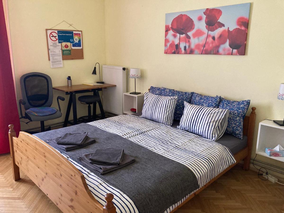 Poppy Flower Apartment Budapest Exteriör bild